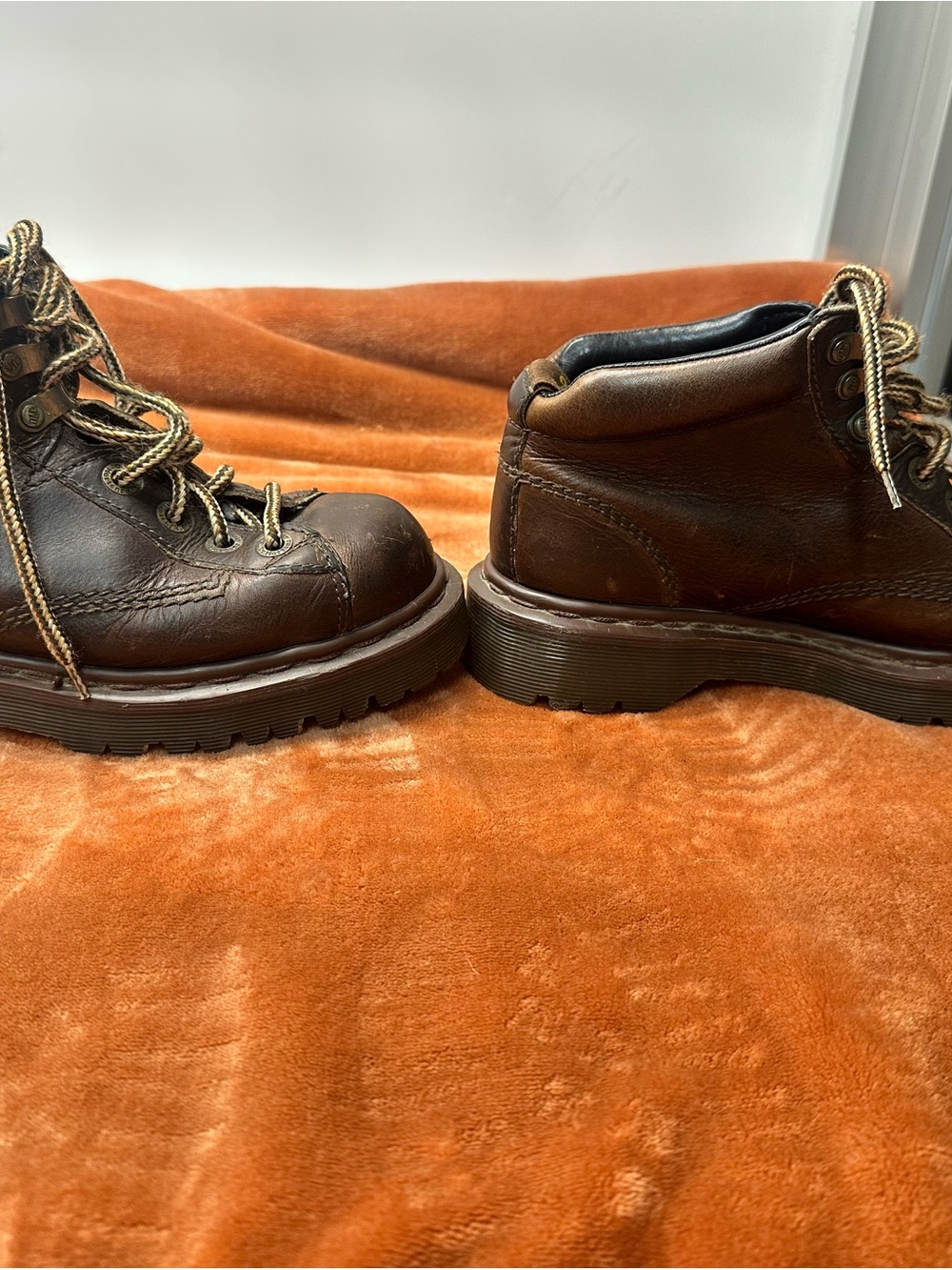 Vintage Dr. Martens 8287 Brown Leather Lace-Up Ankle Boots Size 4 - Picture 5 of 8